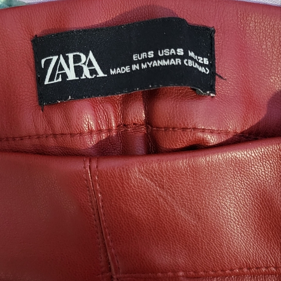 Zara Legging Red Faux Leather Slim Legs Pants Size Small - Picture 2 of 4
